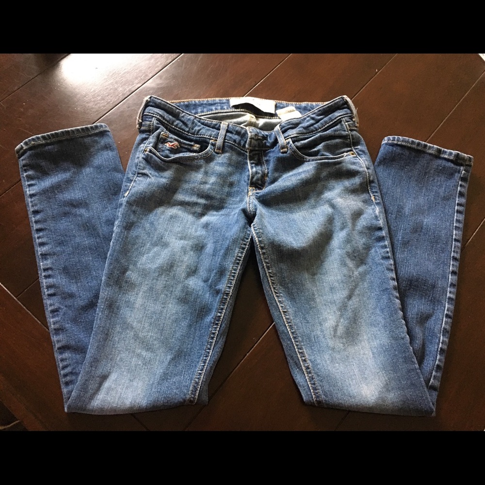 EUC Hollister Skinny Jeans 3S w26 L31 Women